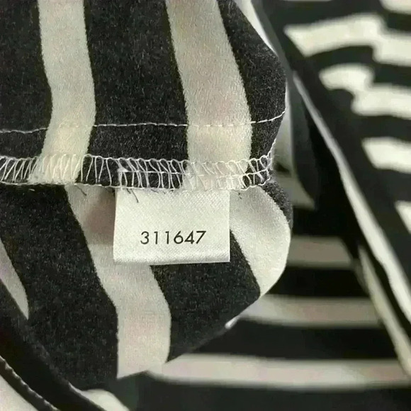 LOFT Women’s Size Small Ivory Black Semi Sheer Blouse 3/4‎ Sleeves Gathered - Picture 9 of 10